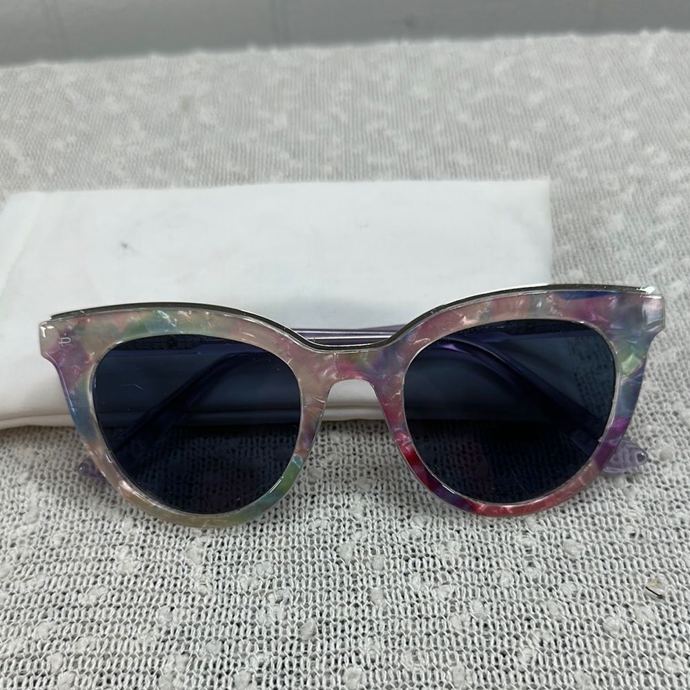 Prive Revaux The Kiki Polarized Sunglasses Pastel Rainbow Tie Dye - Picture 5 of 12